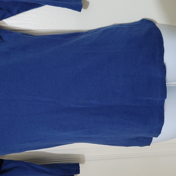 Girls blue Segments Top # 108 - Picture 3 of 11